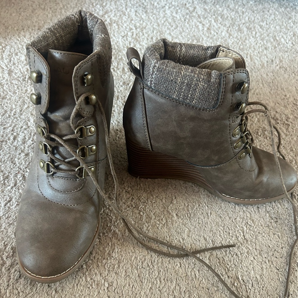Nautica Brown Lace Up Wedge Boots